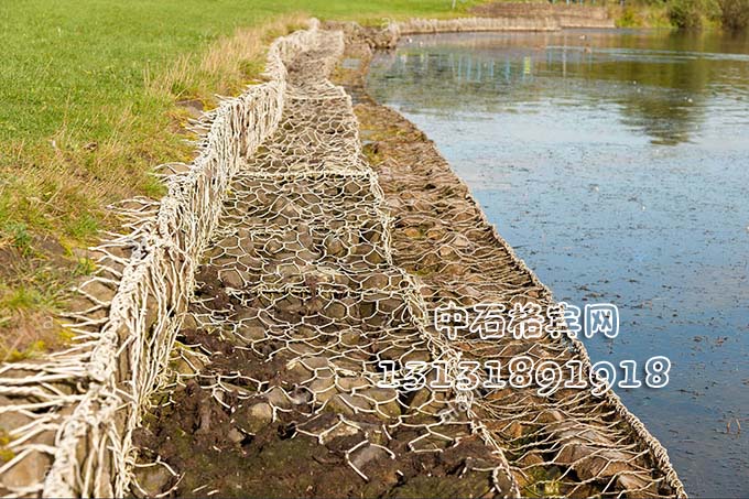 護岸格賓石籠